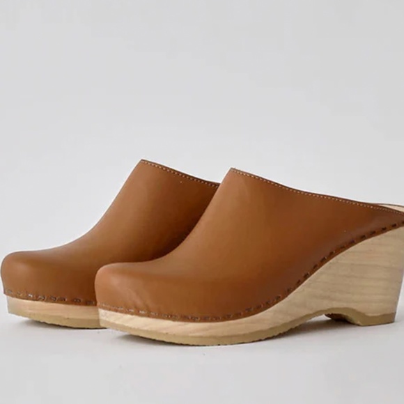 NO.6 NEW SCHOOL CLOG